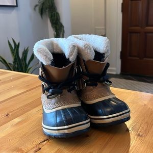 Sorel toddler snow boots